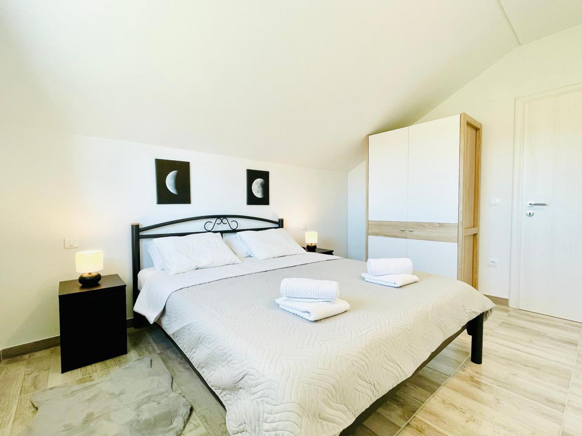 New Apartments Miya - Peroj Beach Ngoại thất bức ảnh
