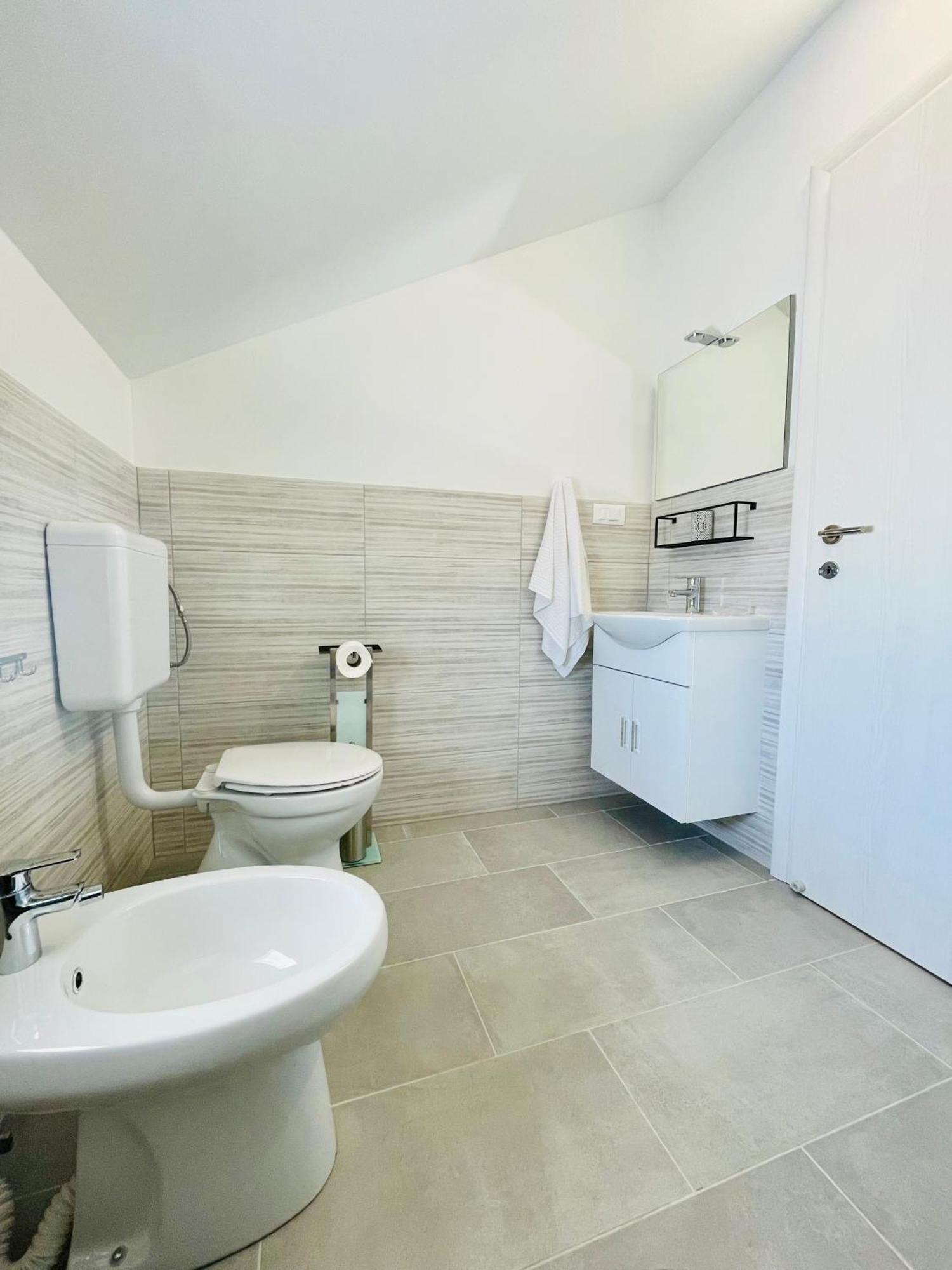 New Apartments Miya - Peroj Beach Ngoại thất bức ảnh