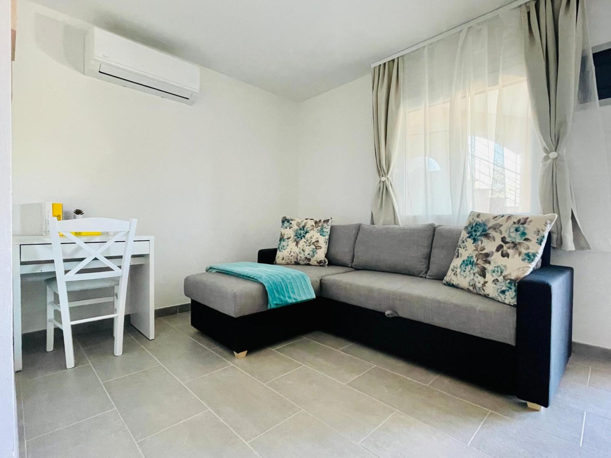 New Apartments Miya - Peroj Beach Ngoại thất bức ảnh