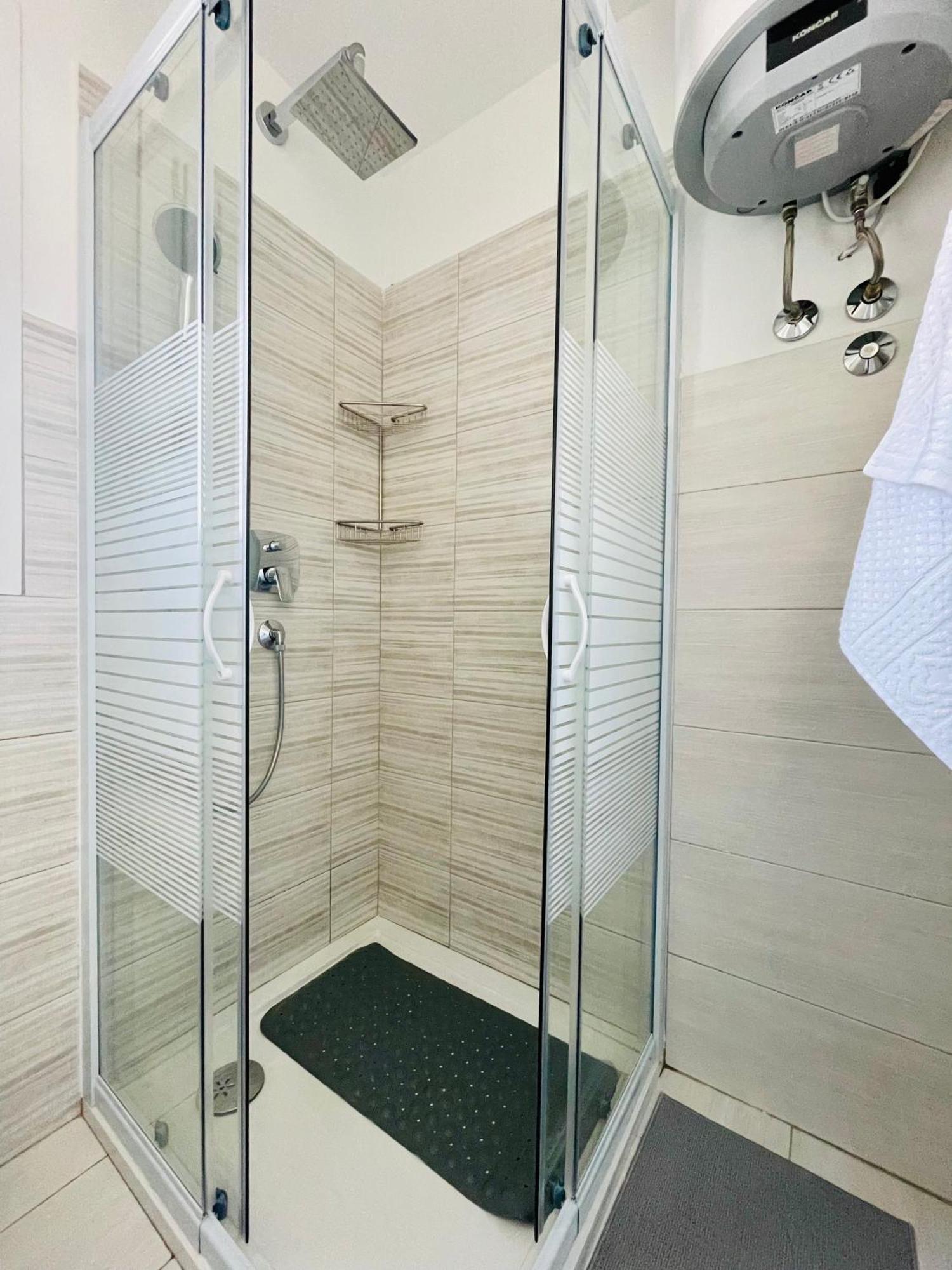 New Apartments Miya - Peroj Beach Ngoại thất bức ảnh